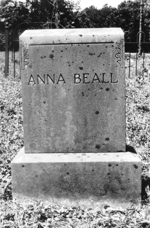 Tombstone of Arianna Beall, no dates